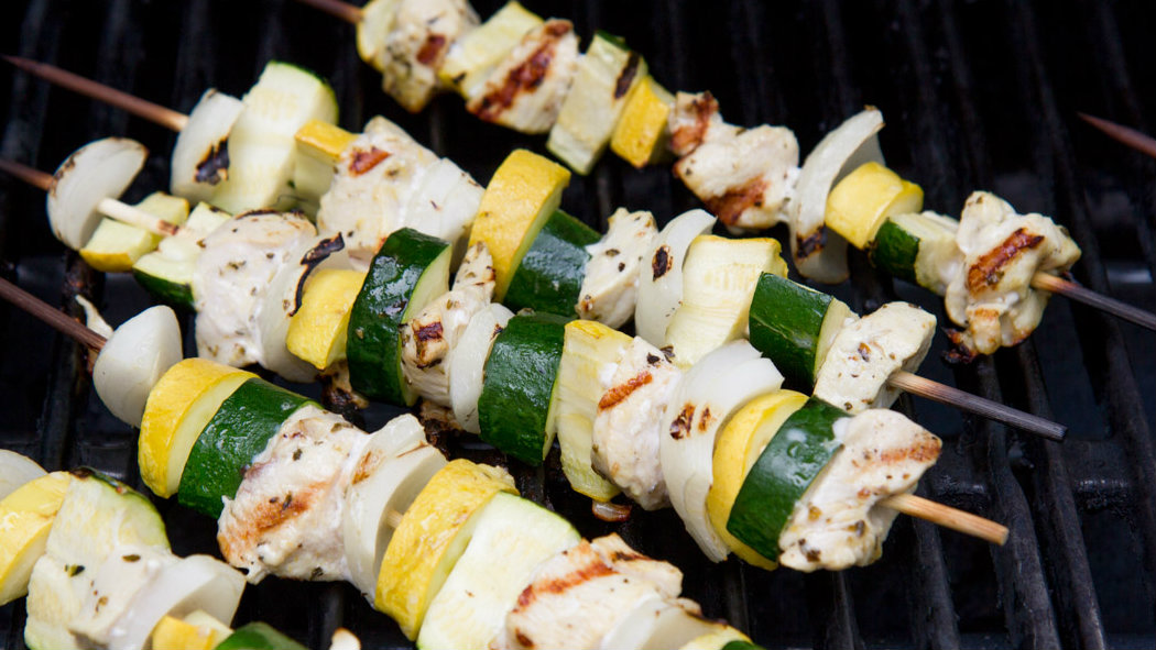 Brochetas de pollo griego 1 Brochetas de pollo griego