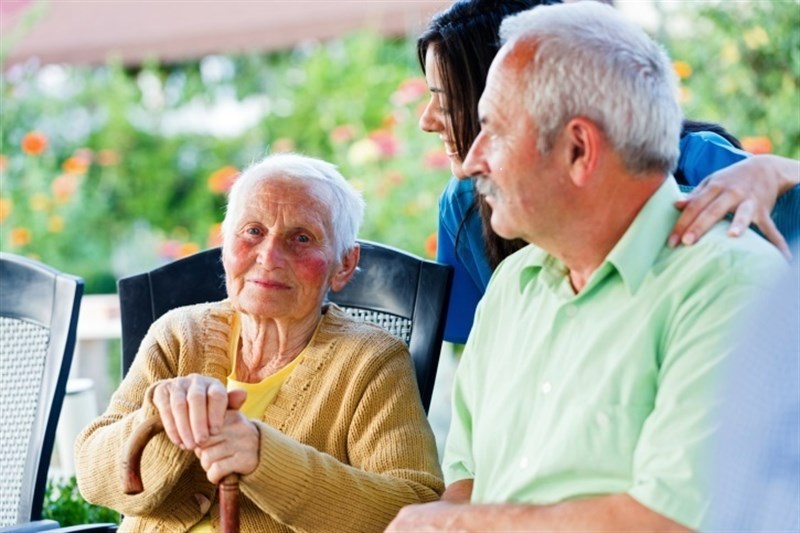 Manipulación emocional de los ancianos Manipulación emocional de los ancianos