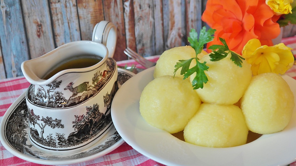 Durante siglos, las patatas hervidas se han utilizado en diversas dietas.
